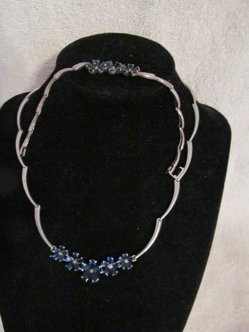 Pretty sterling silver set choker necklace bracelet blue rhinestones 925